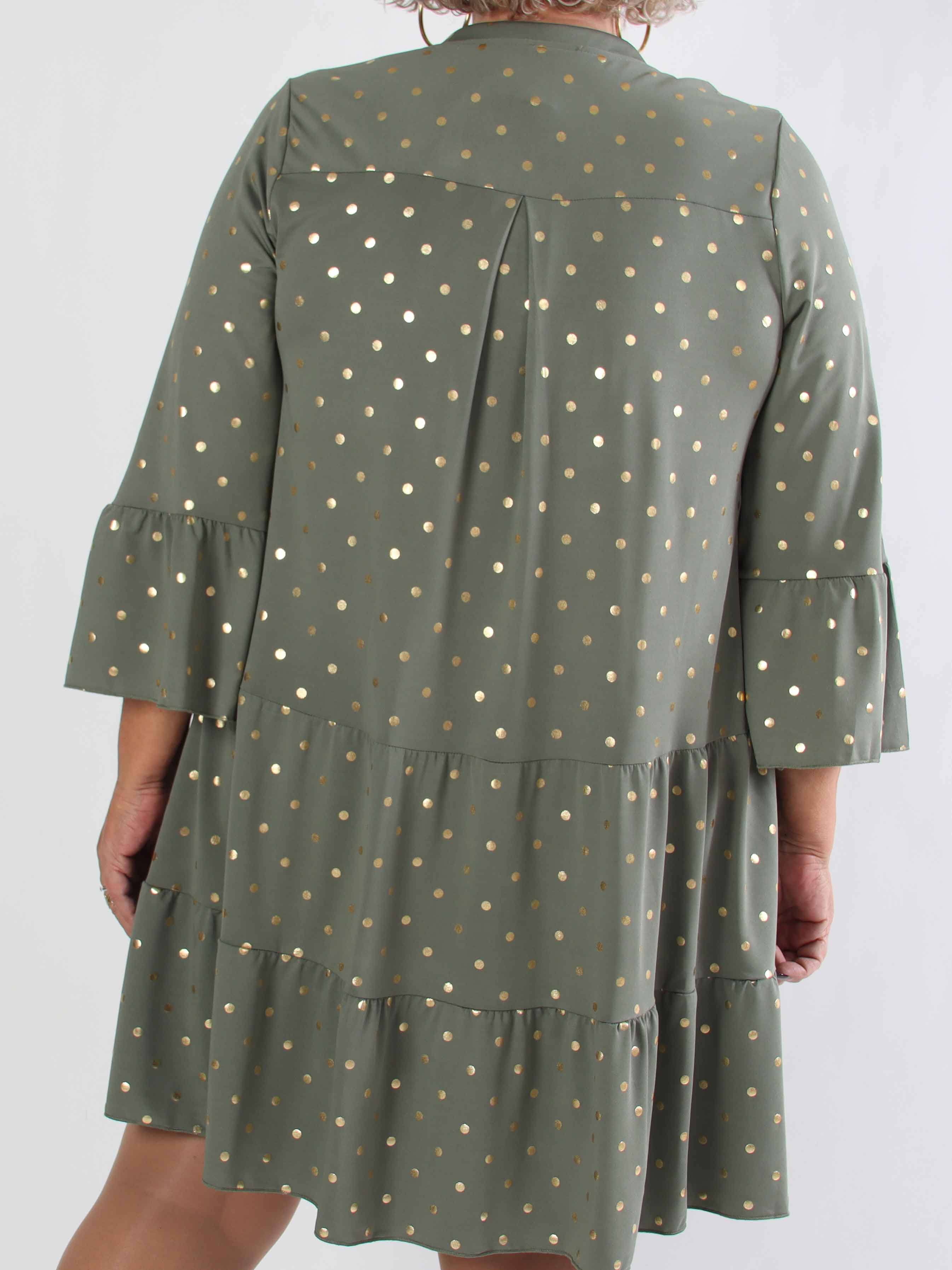 Milania Dot - Elastisk plus size kjole med guld prikker og flæselag